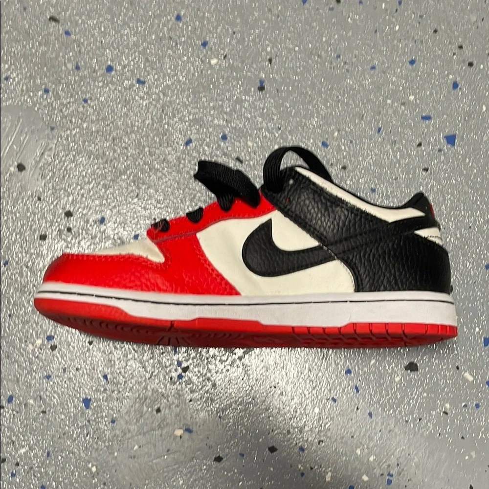 Nike Kids Sneakers in White, Red, and Black